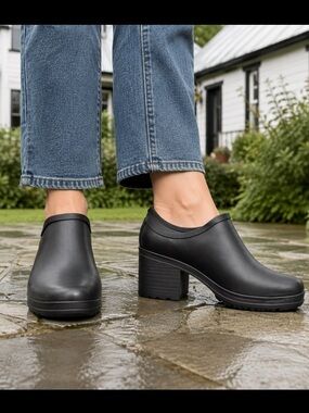 BOGS Vista Black Rubber Clog Rain Shoes Chunky Block Heel Women’s 10